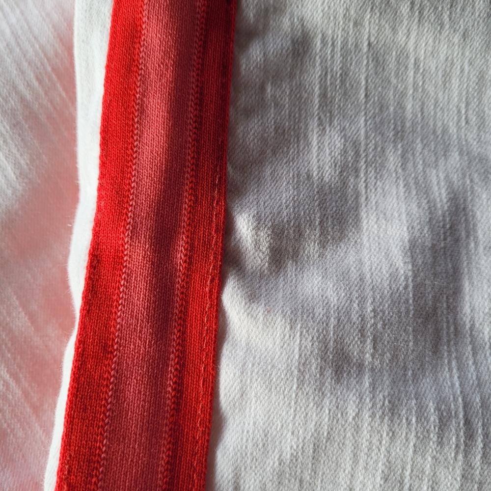 MOTHER Cropped Jeans in White with Red Accent - Picture 10 of 15